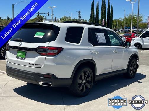 2025 Honda Pilot Black Edition