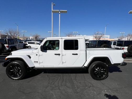 2025 Jeep Gladiator Sport