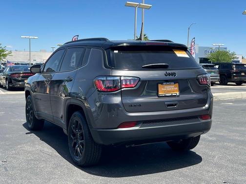2023 Jeep Compass Altitude