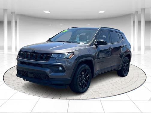 2023 Jeep Compass Altitude