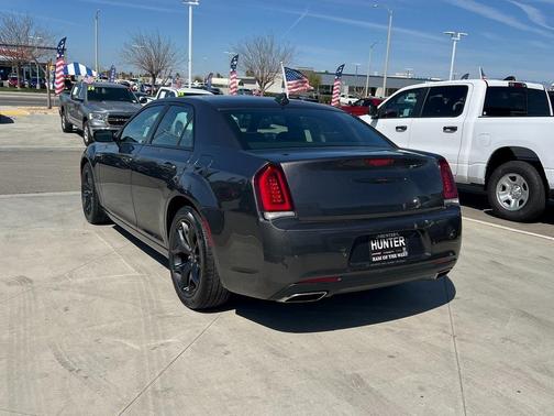 2021 Chrysler 300 S