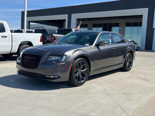 2021 Chrysler 300 S