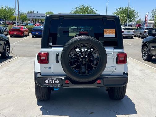 2022 Jeep Wrangler Unlimited 4xe Sahara