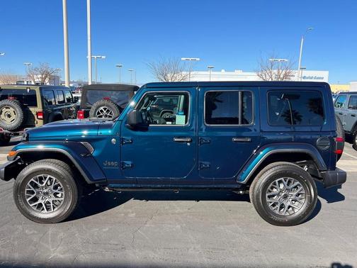 2025 Jeep Wrangler Sahara