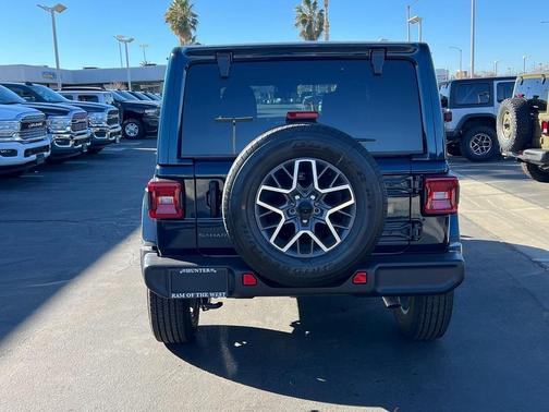 2025 Jeep Wrangler Sahara