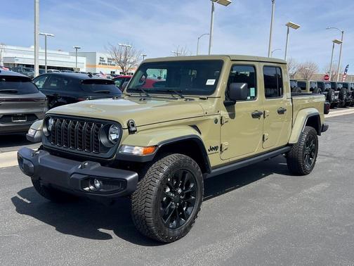 2025 Jeep Gladiator Sport