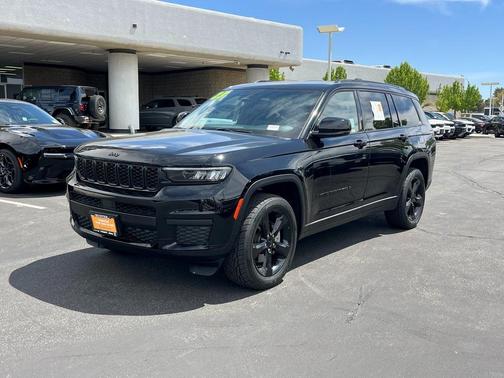 2023 Jeep Grand Cherokee L Laredo