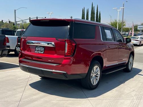 2024 GMC Yukon XL SLT