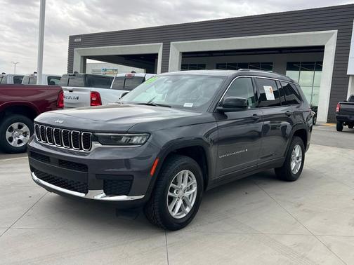 2023 Jeep Grand Cherokee L Laredo