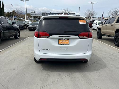 2020 Chrysler Pacifica Touring-L Plus