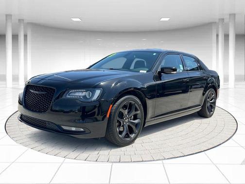 2022 Chrysler 300 S