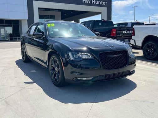 2022 Chrysler 300 S