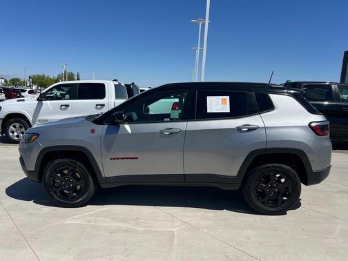 2023 Jeep Compass Trailhawk