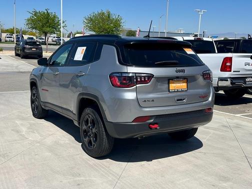 2023 Jeep Compass Trailhawk