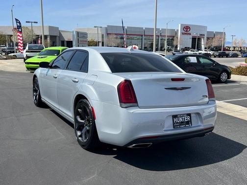 2021 Chrysler 300 S