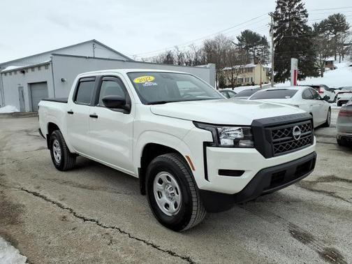 2022 Nissan Frontier S