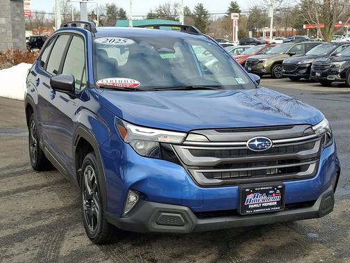 2025 Subaru Forester Premium Hybrid