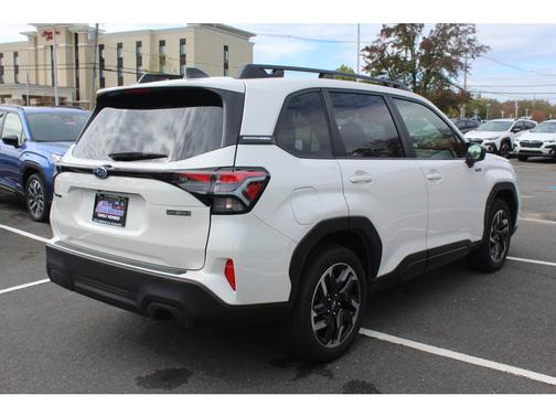 2025 Subaru Forester Premium Hybrid