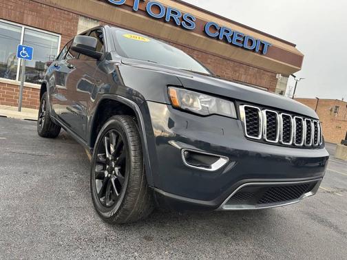 2018 Jeep Grand Cherokee Laredo E