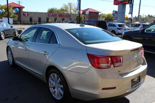2014 Chevrolet Malibu 2LT for sale in Bridgeview, IL - image 8