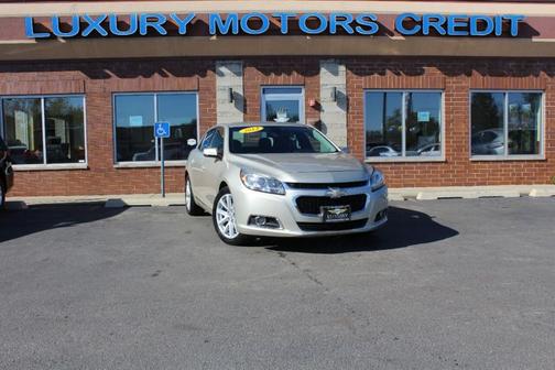 2014 Chevrolet Malibu 2LT for sale in Bridgeview, IL - image 2