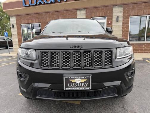 Brilliant Black Crystal Pearlcoat 2014 Jeep Grand Cherokee Altitude