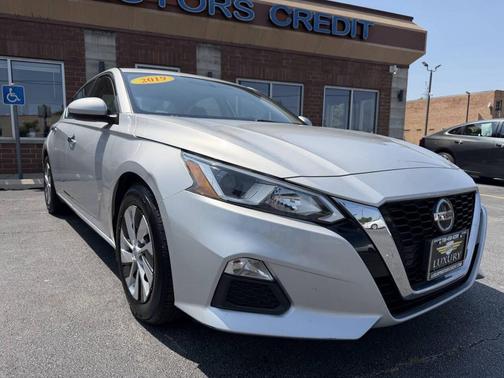 Silver 2019 Nissan Altima 2.5 S