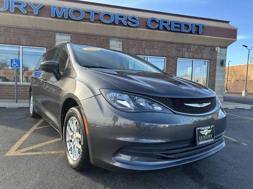 2020 Chrysler Voyager LXI