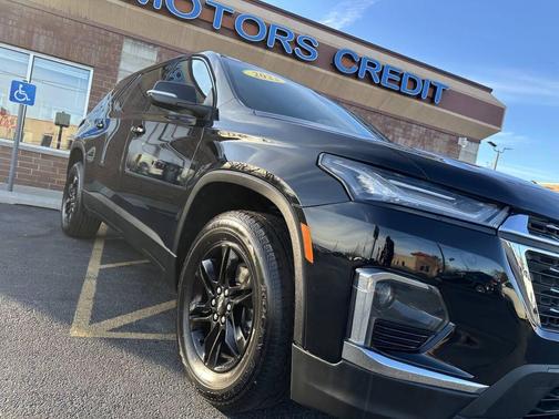 2023 Chevrolet Traverse LT Cloth