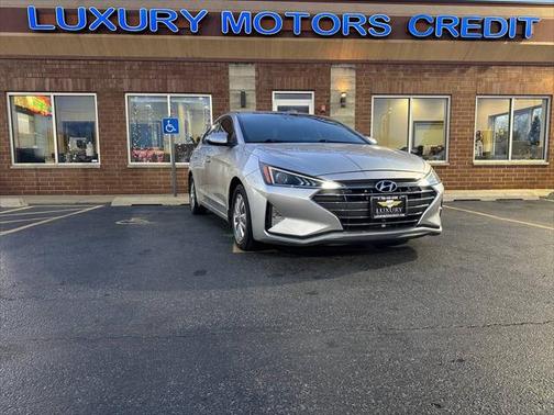 2020 Hyundai ELANTRA SE