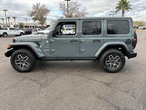 2024 Jeep Wrangler 4-Door Sahara 4x4