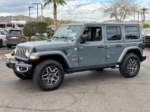 2024 Jeep Wrangler 4-Door Sahara 4x4