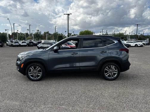 2022 Kia Seltos S