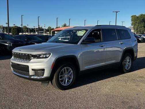 2023 Jeep Grand Cherokee L Laredo X 4x2