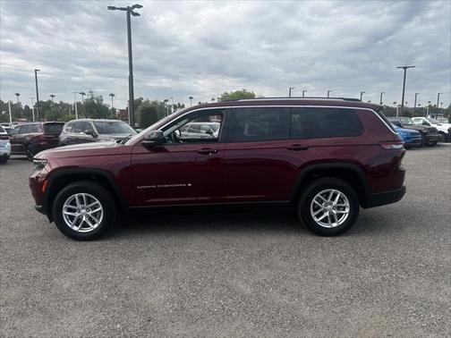 2023 Jeep Grand Cherokee L Laredo 4x2