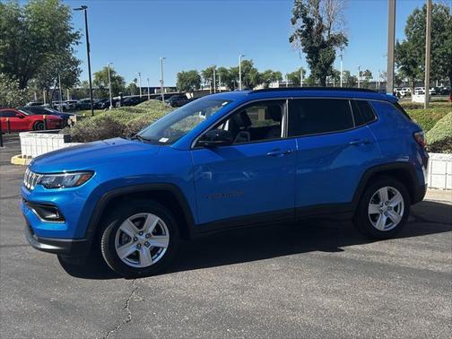 2022 Jeep Compass Latitude FWD