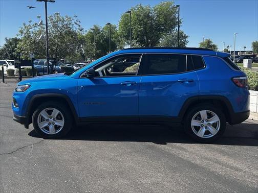 2022 Jeep Compass Latitude FWD