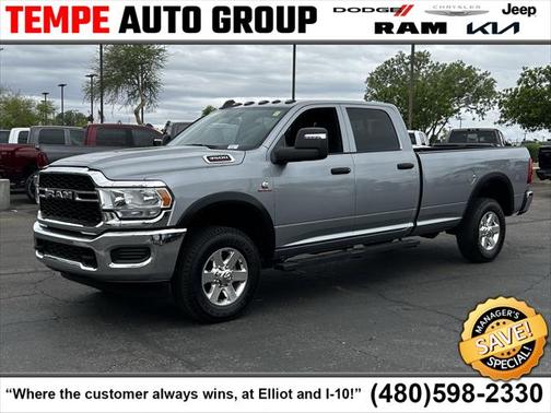 2024 RAM 3500 Tradesman Crew Cab 4x4 8 Box