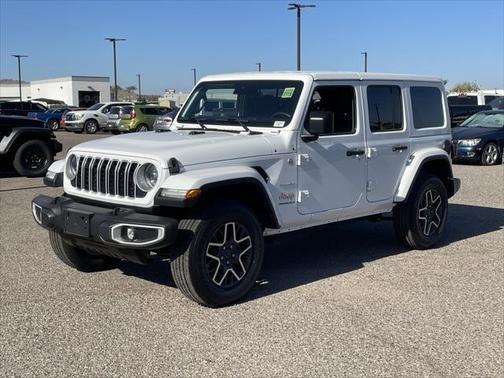 2024 Jeep Wrangler 4-Door Sahara 4x4