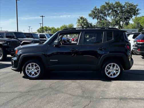 2023 Jeep Renegade Latitude 4x4