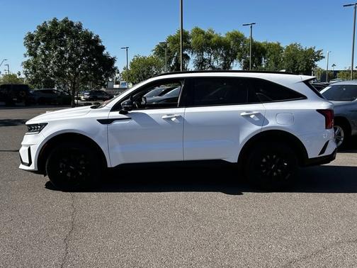 2022 Kia Sorento SX