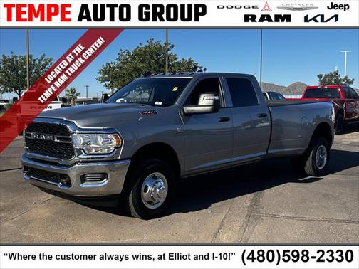 2024 RAM 3500 Tradesman Crew Cab 4x4 8 Box