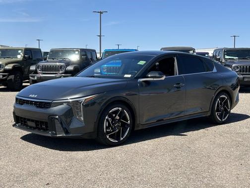 Interstellar Gray 2025 Kia K4 GT-Line
