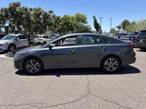 Gravity Gray 2023 Kia Forte LXS