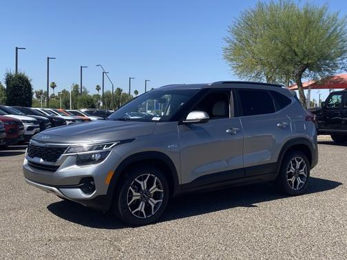 Steel Gray 2022 Kia Seltos EX