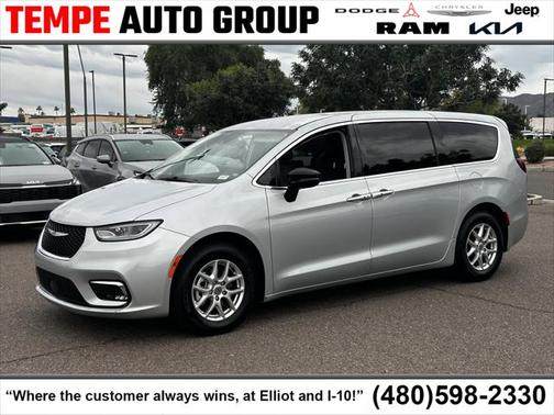 2024 Chrysler Pacifica Touring L