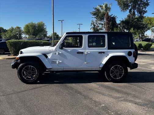 2023 Jeep Wrangler 4-Door Sahara 4x4