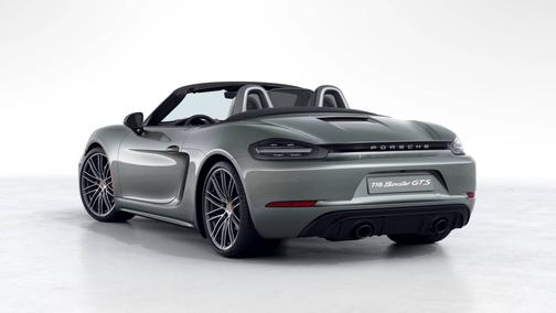 Aventurine Green Metallic 2025 Porsche 718 Boxster
