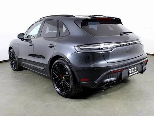 2024 Porsche Macan 