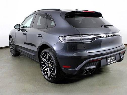 Volcano Grey Metallic 2026 Porsche Macan